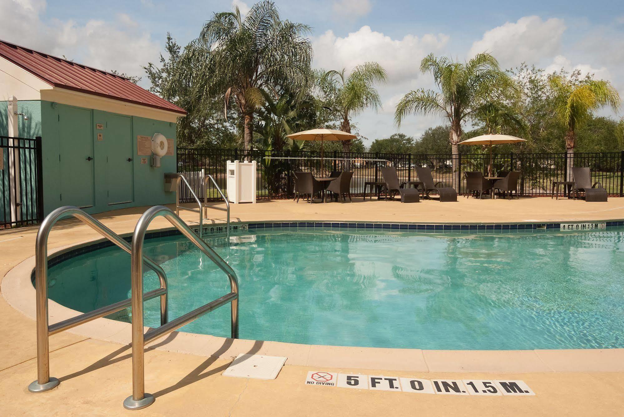 Springhill Suites Orlando Airport Buitenkant foto